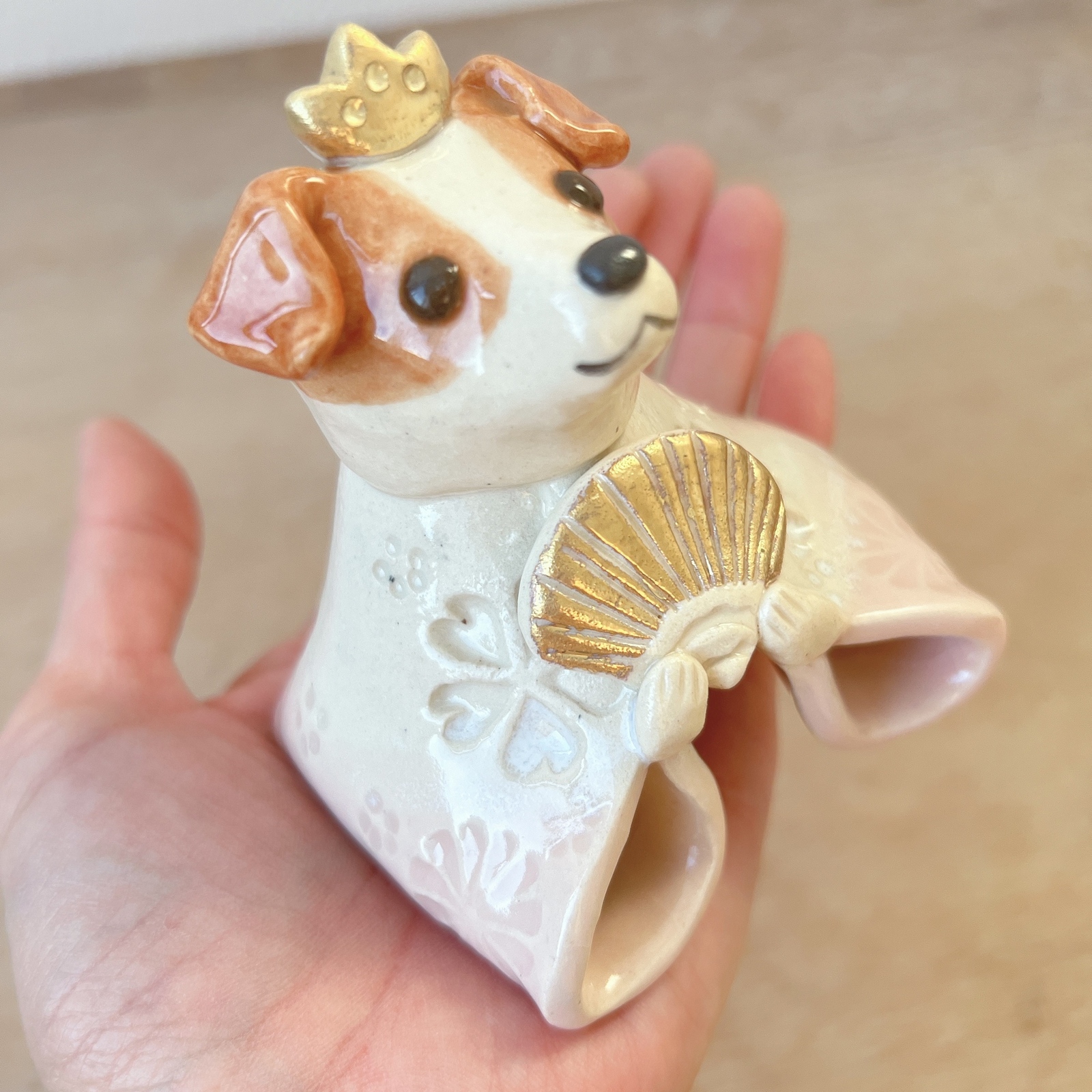 ジャックラッセルテリアのお雛様(白土)大 - 陶器のことり GALLERY