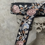 [実物のお色味と違う場合があります] インド刺繍リボン　花　インド刺繍　スパンコール　刺繍リボン　リボン　りぼん　※10月8日よりゆうパケットにて発送