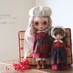 チェック柄エプロンワンピースのお洋服set・レッド系エプロンワンピースset