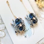 クリスタル蜘蛛のピアス・イヤリング【ロイヤルブルー】