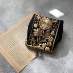 【再販！人気item】インド刺繍パールがま口ポーチ　M size