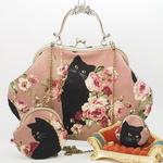 受注製作・お得な3点セット「薔薇と黒猫・ピンク」チェーン付きがま口バッグ・コインケース・バッグチャーム