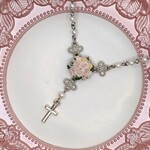 桜ブーケのミニロザリオネックレス