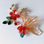 【受注制作】水の金魚～椿　Lサイズ　ピアス／イヤリング