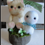 ＊ねこちゃん＆てるてる坊主くん（クリーム）　切り株　置物＊