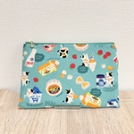【2/24販売・送料込】牛さん×乳製品柄のフラットポーチ（ミント）