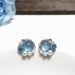 水色の薔薇とカボションのピアス（S）
