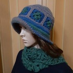139☆（お得商品）立体フリルマフラー＆モチーフキャップのセット(ソフトグリーン)