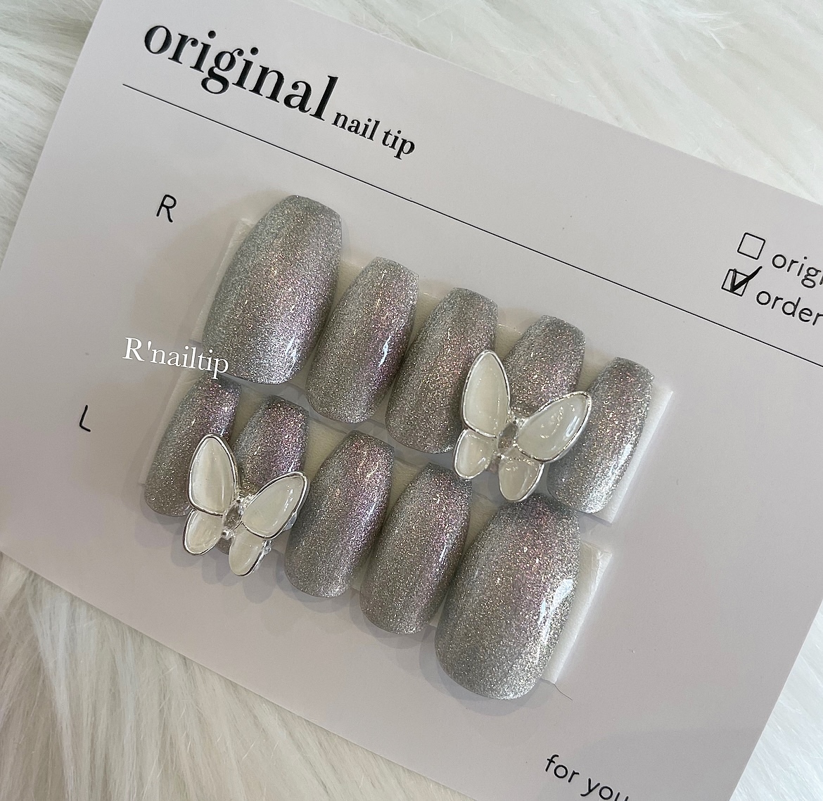 ネイルチップ ワンホン 蝶々 オーロラ ビジュー 韓国 ネイルチップ ワンホン 蝶々 オーロラ ビジュー 韓国 - メルカリ