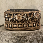 [ブラック] [実物のお色味と違う場合があります] インド刺繍リボン　花　インド刺繍　スパンコール　刺繍リボン　リボン　りぼん　※10月8日よりゆうパケットにて発送