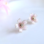 桜　ピアス・イヤリング