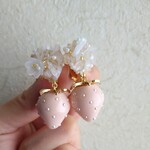 いちごのピアス　いちごのイヤリング
