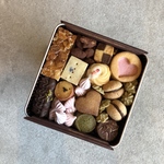 ２月缶クッキー