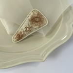 ［gold beige］peal embroidery hair pin