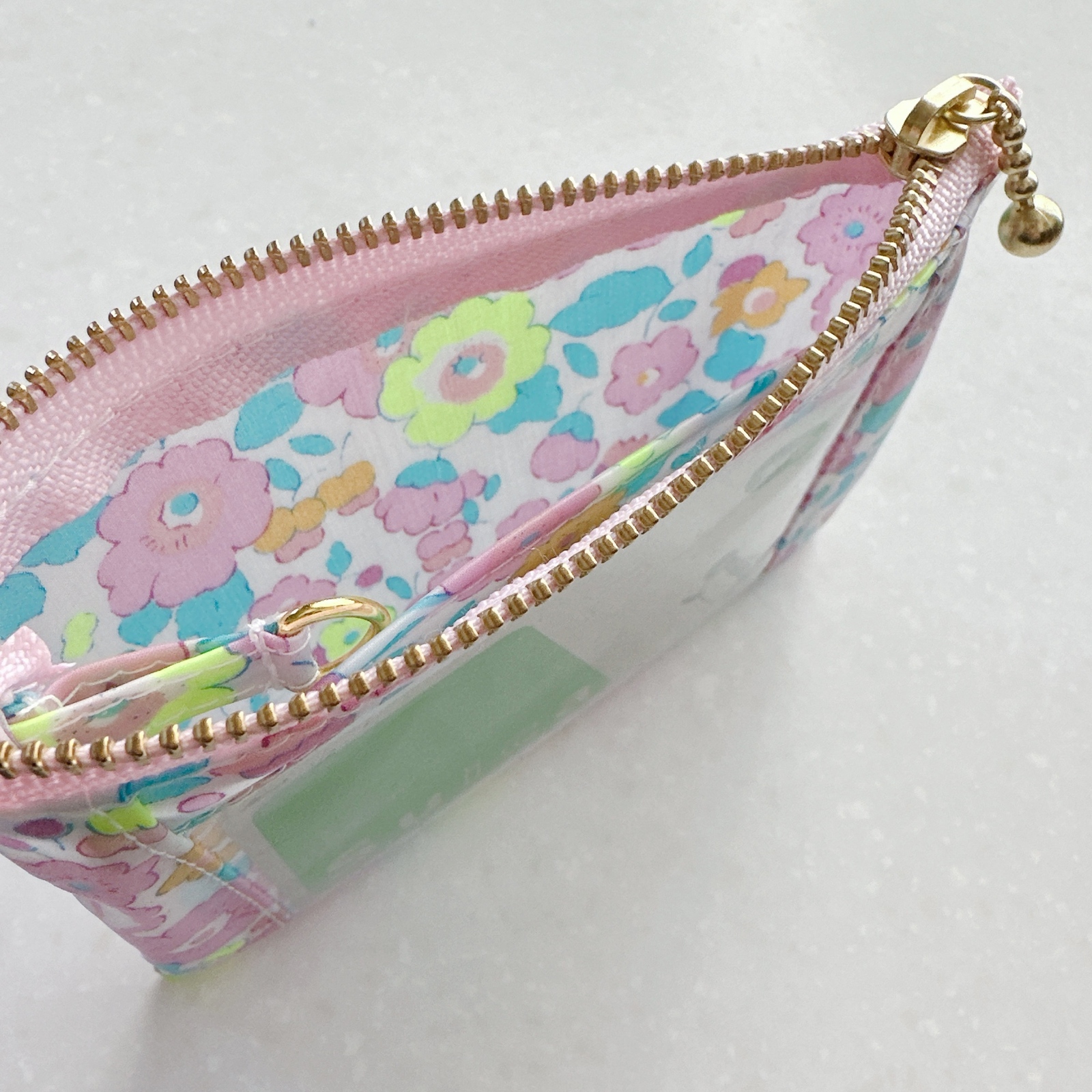 リバティ ラミネート 中身が見えるペンケース  ベッツィ ネオンカラー・OR NEW♡リバティ「ベッツィ 」（イエローネオン）パスケース