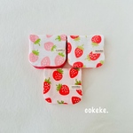 ୨୧ いちご🍓 ふわっふわの8重ガーゼハンカチ ３枚セット ୨୧  ⚠️タグの文字に変更がございます。