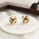 ミモザのころんと可愛いお花型 レジンピアス・イヤリング