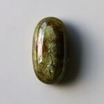 天然石＊グリーンサファイア　オーバル　カボション＊ルース　57.7 ct