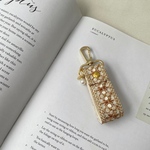 embroidery key charm D /刺繍リボンのキーチャーム  
