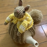 薄茶うさぎさんのティーコージー