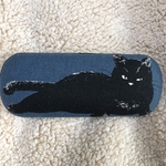 ねこ柄の眼鏡ケース