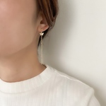 ピアス  オーバルフープとゴールドリングのピアス/イヤリング(サージカルステンレス・樹脂・イヤリング・ニッケルフリー)シンプル