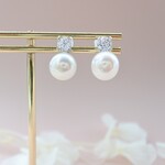 高品質 5A虹色パール プチストーンが煌めく プチピアス シルバーピアス