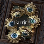 eyes staring at the light(イヤーアクセ)