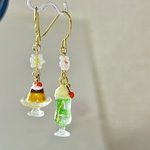 ちいさなレトロプリンとクリームソーダのピアス/イヤリング