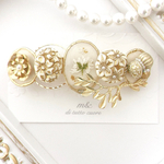 beige white&ドイツ製アクリルカボションと押し花のバレッタ