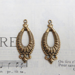 2点　Fabulous Oval Pendant