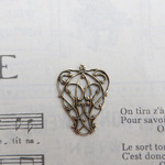 1点　大きめ　コネクター　Pear Shape Filigree Connector