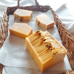 シアバターのはちみつハーブ〈コールドプロセス製法〉〈手作り石鹸〉