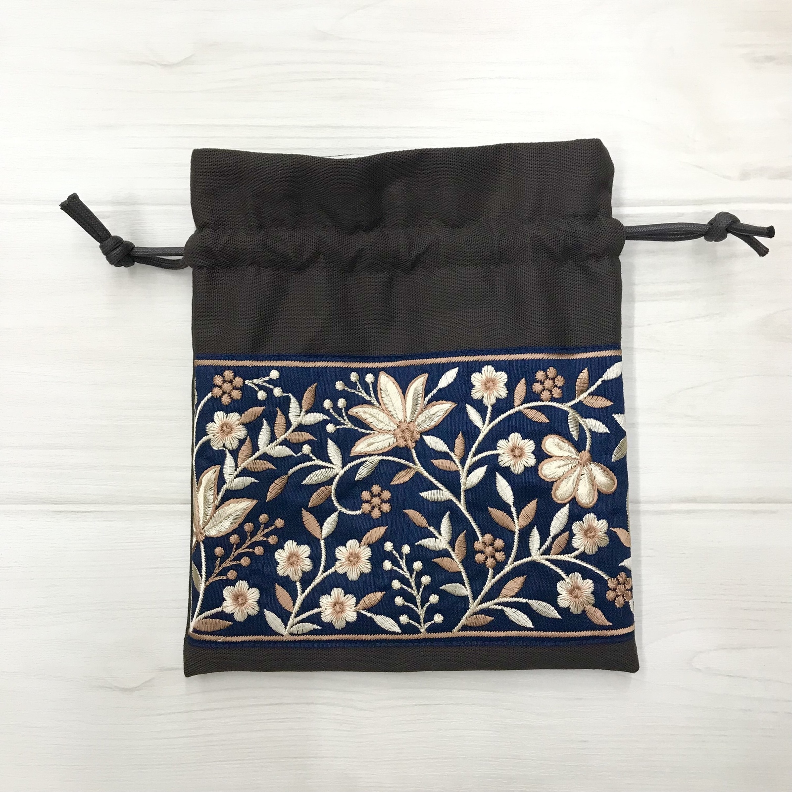 インド刺繍リボン＊巾着ポーチ - AZALIA | minne 国内最大級の