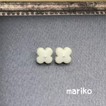 【白/パール】タイルのお花イヤリング  or ピアス