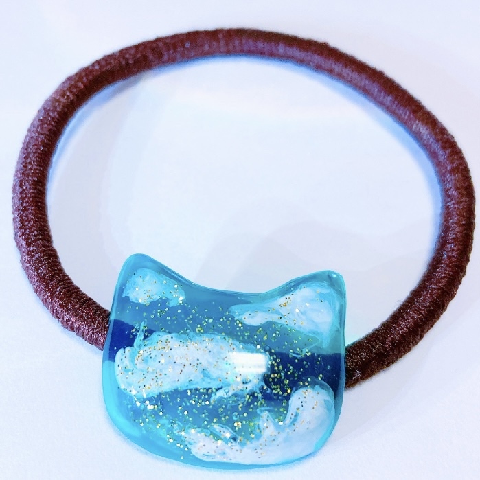 レジンヘアゴム、新作・カラフルシャボン玉猫ちゃん