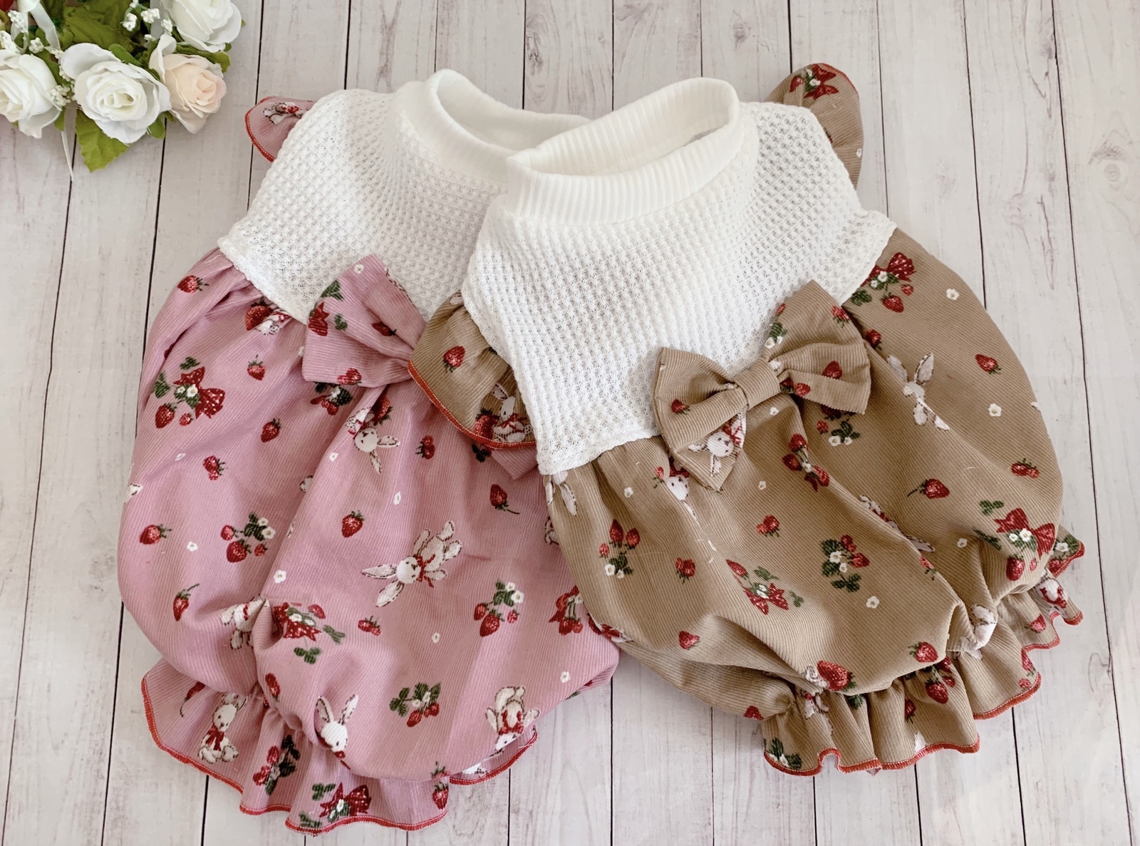 ♥︎︎完成品S♥︎︎ ハンドメイド犬服 メルヘンうさぎ フリル バルーンワンピース ワンピース | ドッグウェア・犬服通販 - monchéri(モンシェリ