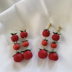 トマトのピアス・イヤリング