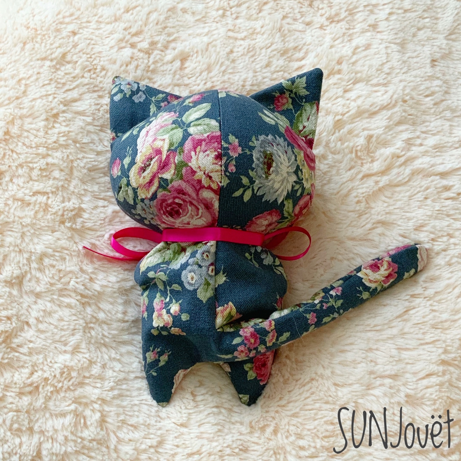 里親決定1000匹突破】にゃん様ぬいぐるみ(No.974) - SUNJouët | minne