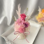 【仏花＊ピンポンマムとバラの可愛い色合いのお供え花】プリザーブド　お悔やみ花　仏壇　納骨堂　法要　お盆　仏花　命日　プリザーブドフラワー　ピンク　ピンク系　可愛い　ピンポンマム　ジニア　蘭