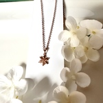 雪の結晶❄️ピンクゴールドネックレス🔮
