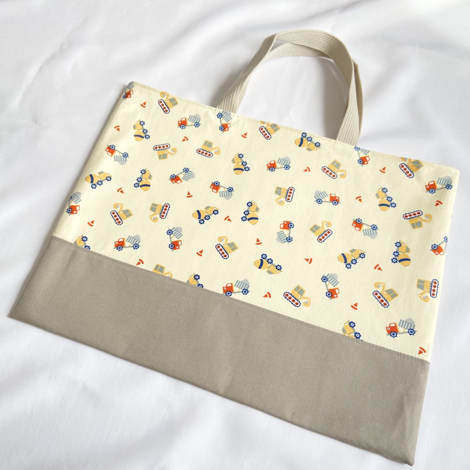 入園入学用品オーダー受付中　車柄　巾着　お弁当袋　レッスンバッグ　上履き入れ等1 入園入学用品オーダー受付中車柄巾着お弁当袋レッスンバッグ上履き入れ等