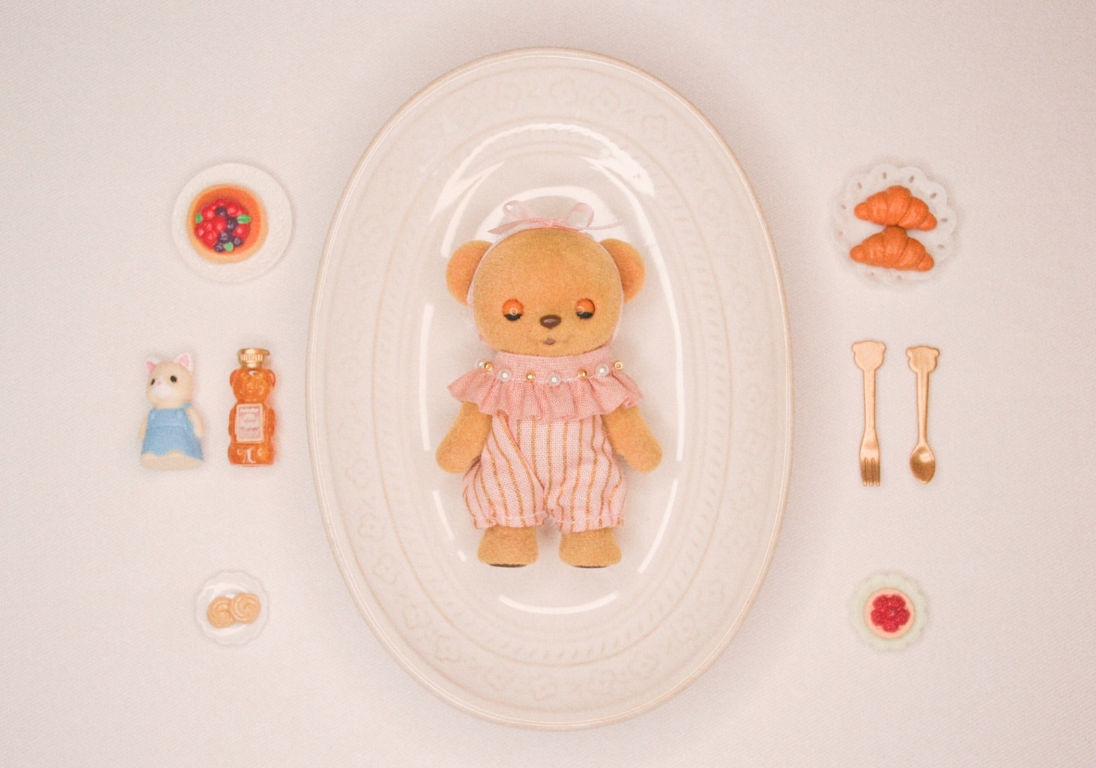 【ぽむ】ハンドメイド　シルバニアコスチューム　魔法教師　魔法見習い シルバニア ハンドメイド 魔法見習いコスチューム - メルカリ