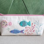 海の底　ピンクローズ　ペンケース