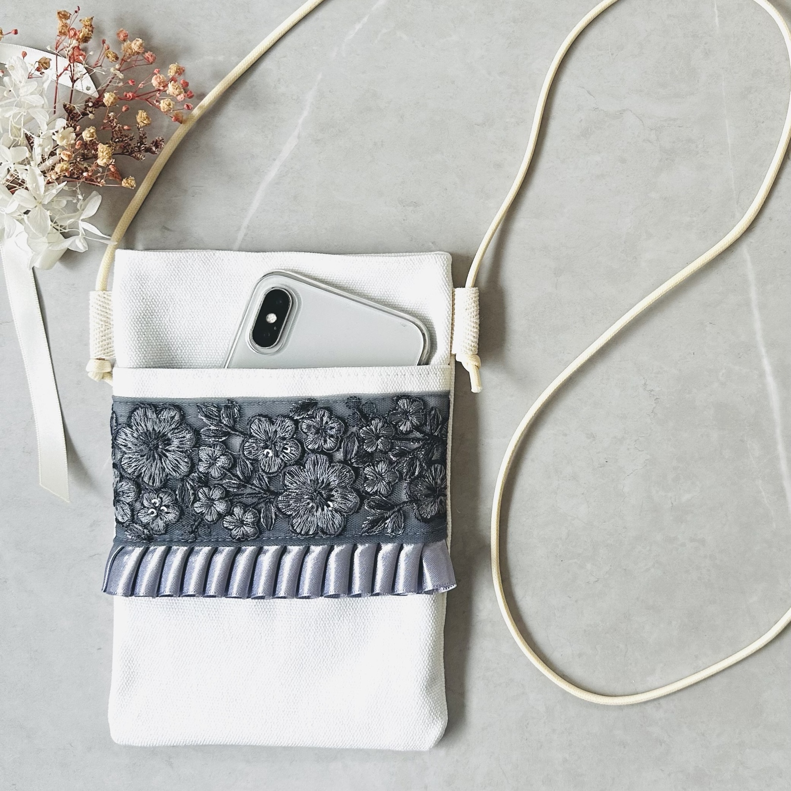 インド刺繍リボン - サコッシュの人気通販 | minne 国内最大級の