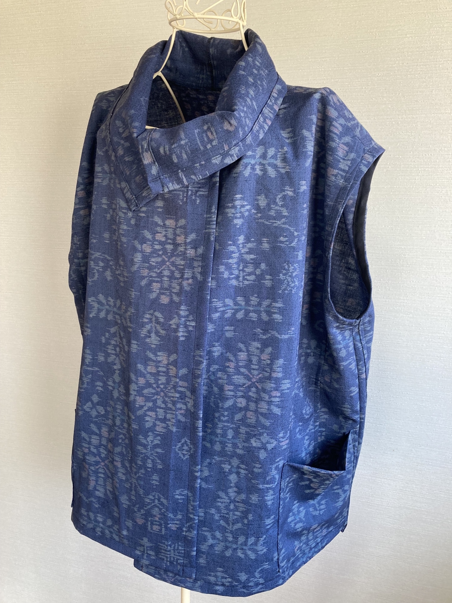 ハンドメイド　着物　リメイク　マルチカバー　or タペストリー　サステナブル くらしの工藝布タペストリーアイヌ刺繍｜家を装う｜中川政七商店