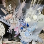 再販❤︎人気のホワイト★受注制作❥ミニブーケ★ギフトにお勧め★シンプルキラキラ春インテリアホワイトミニブーケ★ギフトにお勧め★トスブーケにも💐
