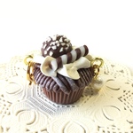 フェイクスイーツ*バレンタイン・トリュフ・チョコレートモンブランカップケーキ*チャーム