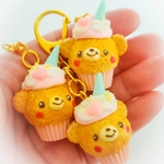 くまさんキーホルダー🍩苺ドーナツカップケーキ🧁
