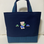 1名様限定♡ファミリアワッペン付き♡青チェック♡マチありトートバッグ♡サブバッグ♡お弁当バッグ♡
